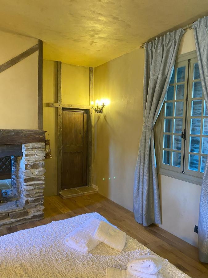 Le Chateau De Cambiaire Saint-Etienne-Vallee-Francaise Luaran gambar